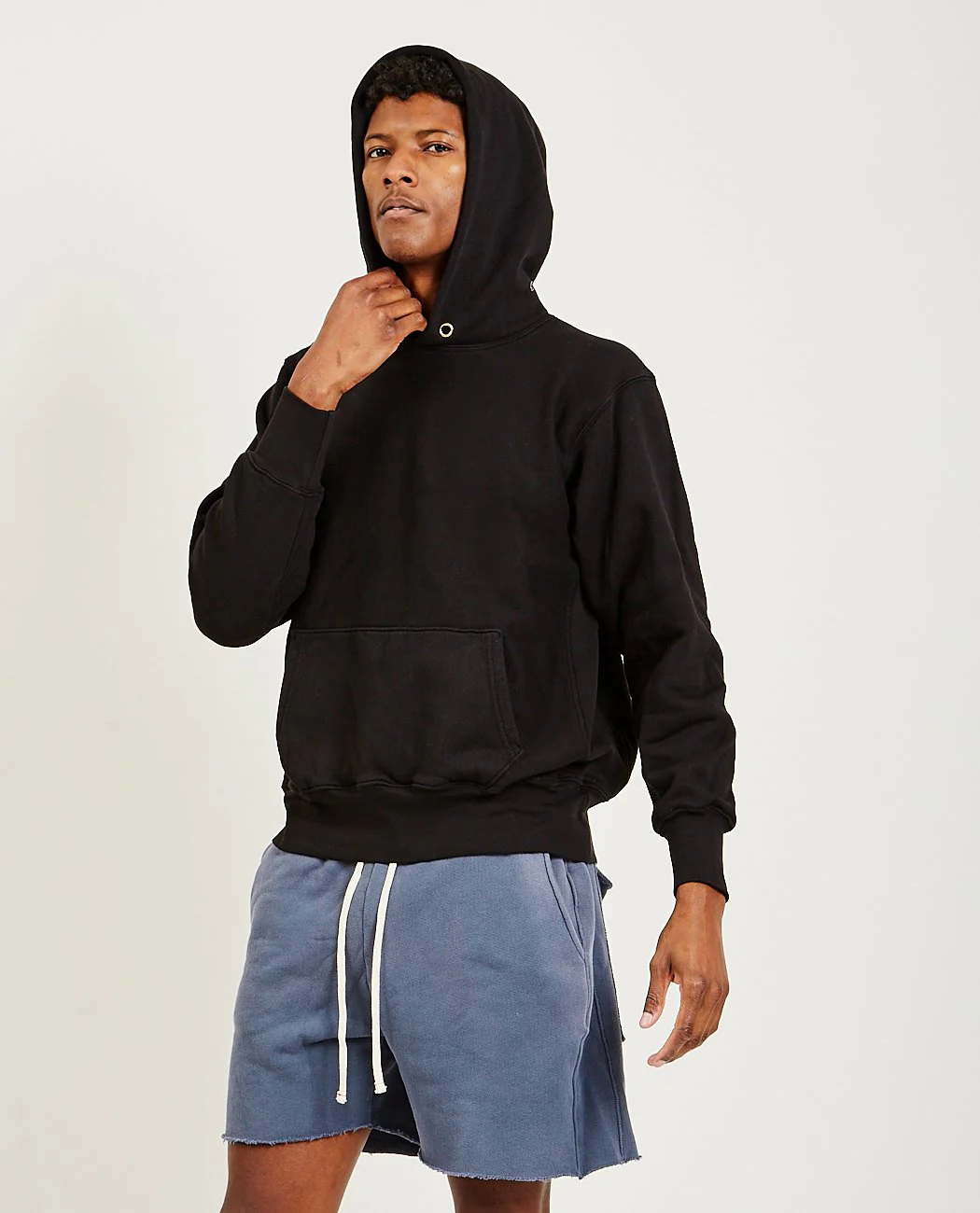 Cropped Hoodie Jet Black - Image 2